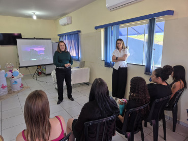 Foto 22: CRAS realiza terceira reunião do grupo de gestantes com entrega de kits maternidade