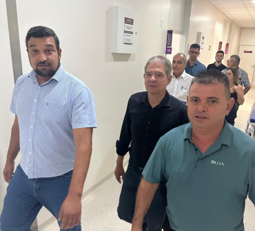 Foto 3: Prefeito Marcio e Vice Elton cumprem agenda no Hospital de Esperança em Presidente Prudente
