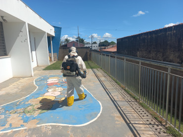 Foto 19: Preparativos para volta às aulas 