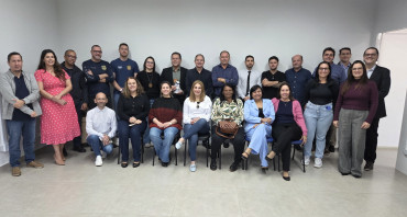 Foto 19: Homenagem reconhece 28 anos de serviços prestados pelo delegado Marcelo Petuba Llombert a Quatá