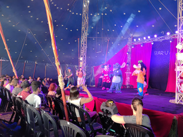 Foto 37: Ação cultural proporciona entretenimento no Circo para usuários de serviços municipais de Quatá