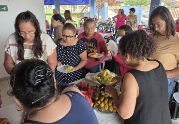 Foto 53: CRAS promove café da manhã especial em comemoração ao Dia do Idoso