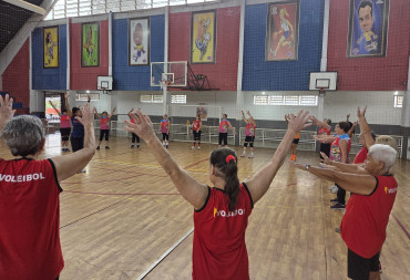 Foto 25: Quatá celebra o Dia do Idoso com partida de voleibol adaptado