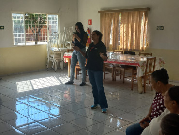 Foto 61: Ação educativa em combate e Dengue e o Escorpião