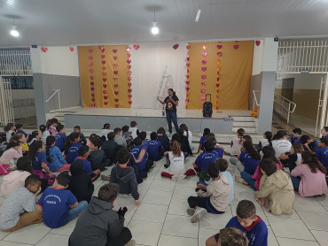 Foto 23: Ação educativa em combate e Dengue e o Escorpião