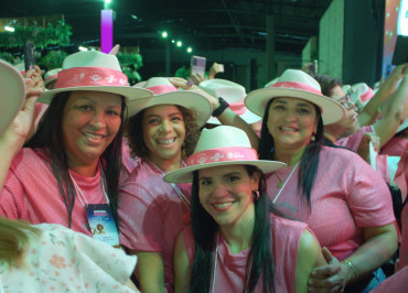 Foto 39: Quatá presente no 4º Encontro Estadual de Mulheres do Agro