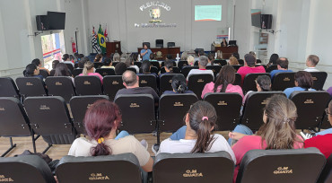 Foto 10: Profissionais Municipais participam de palestra em prol do Fevereiro Roxo e Laranja