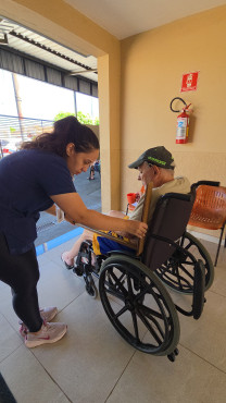Foto 28: Quatá recebe novas cadeiras de rodas e de banho para pacientes atendidos pelo SUS