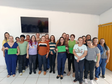 Foto 15: Cozinheiras da Rede Municipal participam de treinamento