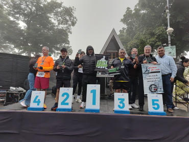 Foto 117: Mesmo com mal tempo, corrida de pedestre TVCOM RUNNING reúne mais de 300 participantes 
