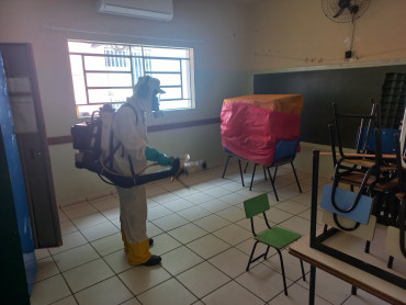 Foto 90: Preparativos para volta às aulas 