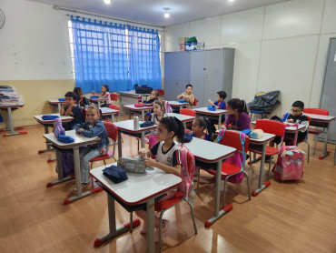 Foto 104: Alunos de Quatá recebem material escolar e são recepcionados com acolhimento e carinho no primeiro dia de aula