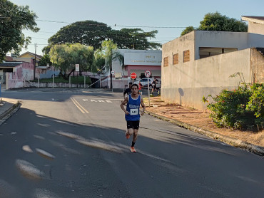 Foto 24: Treinão In9ve reúne participantes em atividade esportiva em Quatá