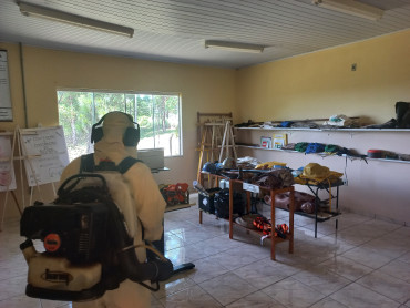 Foto 6: Preparativos para volta às aulas 