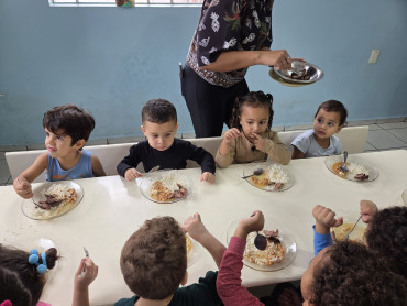 Foto 21: Semana da Criança tem cardápio especial e churrasco nas Escolas e Creches municipais de Quatá