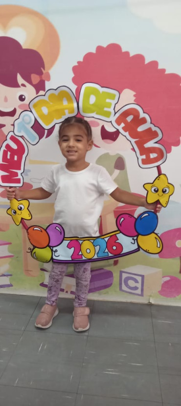 Foto 34: Alunos de Quatá recebem material escolar e são recepcionados com acolhimento e carinho no primeiro dia de aula