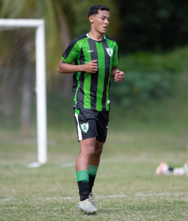 Foto 23: Ex-atleta quataense treina pelo sub-20 com elenco profissional