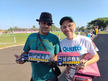 Foto 22: Festa do Trabalhador conta com diversas ações e reúne centenas de pessoas