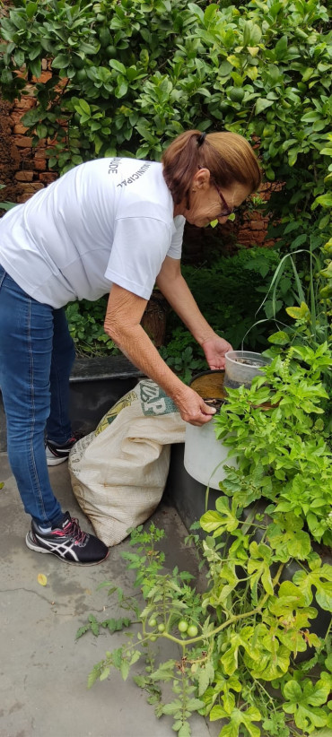 Foto 7: A luta contra a Dengue continua! Fique atento. Não deixe água parada.