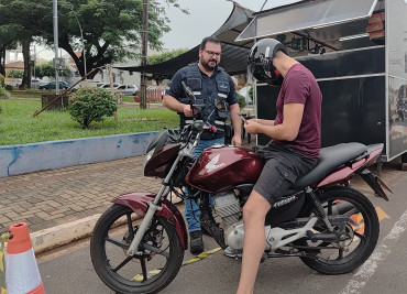 Foto 14: Maio Amarelo reforça conscientização e segurança no trânsito em Quatá