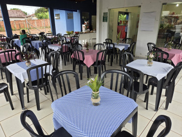 Foto 16: CRAS promove café da manhã especial em comemoração ao Dia do Idoso