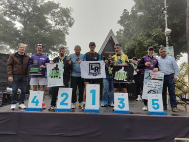 Foto 123: Mesmo com mal tempo, corrida de pedestre TVCOM RUNNING reúne mais de 300 participantes 
