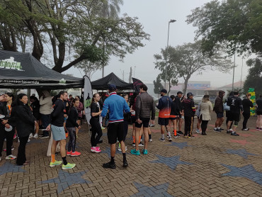Foto 87: Mesmo com mal tempo, corrida de pedestre TVCOM RUNNING reúne mais de 300 participantes 