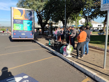 Foto 56: Projeto Nossa Energia promove ações em Quatá com troca de lâmpadas, ventiladores e sorteio de geladeiras