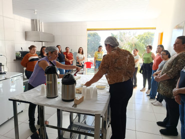 Foto 8: Cozinheiras da Rede Municipal participam de treinamento