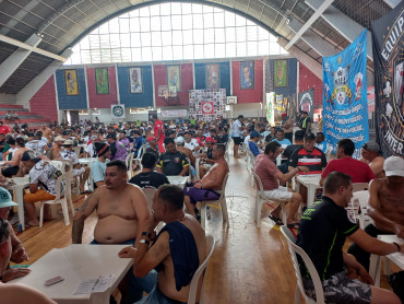 Foto 77: Quatá sedia primeira etapa do 6º Campeonato Estadual de Truco