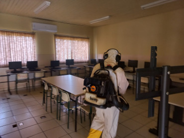 Foto 8: Preparativos para volta às aulas 