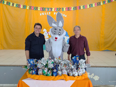 Foto 6: Doce Páscoa! Prefeitura de Quatá realiza entrega de Ovos de Páscoa 