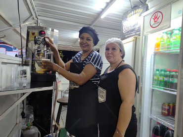 Foto 24: Prefeitura de Quatá promove fim de semana cultural com 'Sextou Sertanejo' e 'Domingo na Roça' na Praça da Fonte