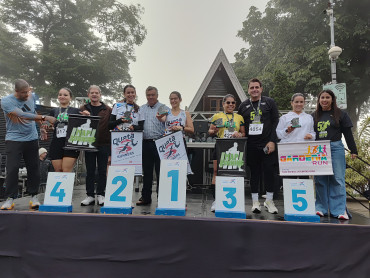 Foto 107: Mesmo com mal tempo, corrida de pedestre TVCOM RUNNING reúne mais de 300 participantes 