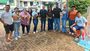 Foto 9: Vacinação antirrábica, testes de leishmaniose e adoção de animais são realizados em Quatá