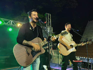 Prefeitura de Quatá promove fim de semana cultural com 'Sextou Sertanejo' e 'Domingo na Roça' na Praça da Fonte