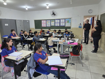 Foto 37: Volta às aulas marca início do segundo semestre nas Escolas Municipais de Quatá