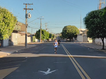 Foto 34: Treinão In9ve reúne participantes em atividade esportiva em Quatá