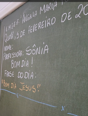 Foto 141: Alunos de Quatá recebem material escolar e são recepcionados com acolhimento e carinho no primeiro dia de aula