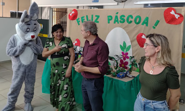 Foto 2: Doce Páscoa! Prefeitura de Quatá realiza entrega de Ovos de Páscoa 