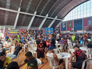 Foto 51: Quatá sedia primeira etapa do 6º Campeonato Estadual de Truco