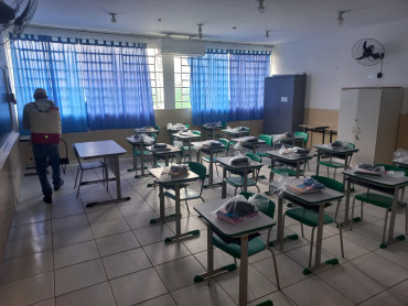 Foto 171: Preparativos para volta às aulas 