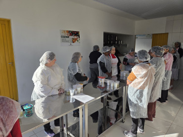Foto 6: Capacitação, conhecimento e oportunidades para a população de Quatá!