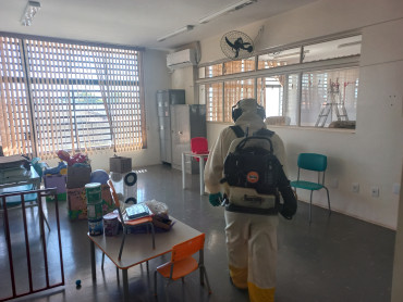 Foto 11: Preparativos para volta às aulas 