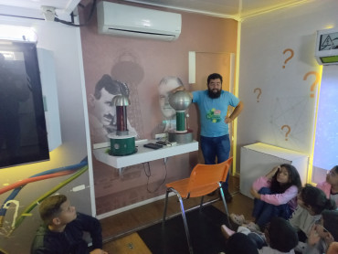 Foto 15: Projeto Nossa Energia promove ações em Quatá com troca de lâmpadas, ventiladores e sorteio de geladeiras