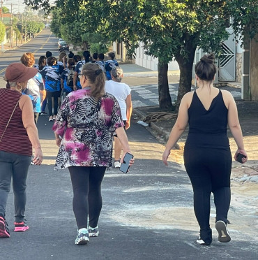 Foto 120: Festa do Trabalhador conta com diversas ações e reúne centenas de pessoas