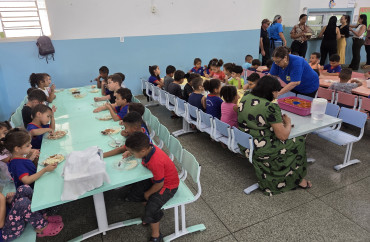 Foto 81: Semana da Criança tem cardápio especial e churrasco nas Escolas e Creches municipais de Quatá