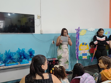 Foto 81: Alunos de Quatá recebem material escolar e são recepcionados com acolhimento e carinho no primeiro dia de aula