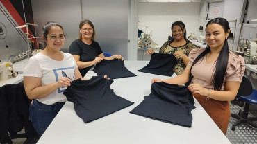 Foto 54: Quatá recebe Unidade Móvel de Confecção Industrial do SENAI