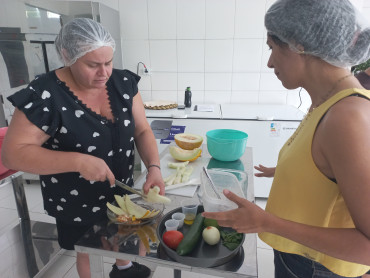 Foto 19: Práticas de preparo e combate ao esperdício de alimentos são temas do Curso do Cozinhalimento